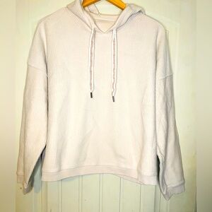 Aerie Womans Off-White Hoodie Sweater